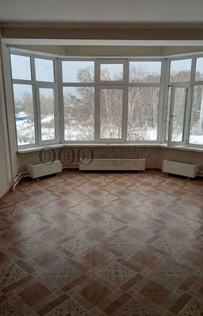 
   Продам 1-комнатную, 52 м², Дружбы ул, 35б

. Фото 1.