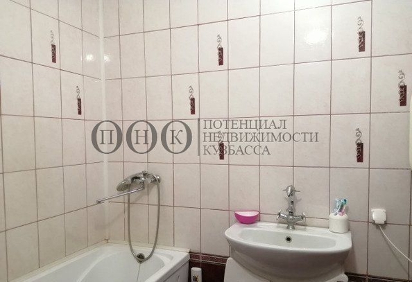 
   Продам 3-комнатную, 67 м², Серебряный бор ул, 13

. Фото 4.