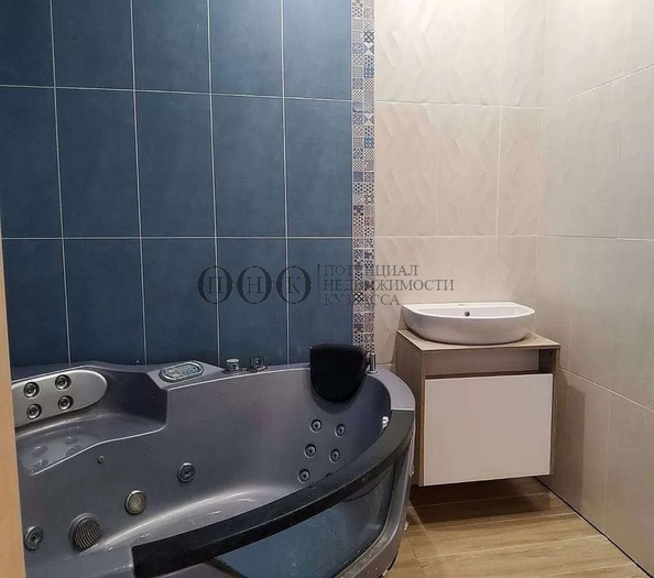 
   Продам 3-комнатную, 91.4 м², Ленина (Горняк) тер, 138Б

. Фото 2.