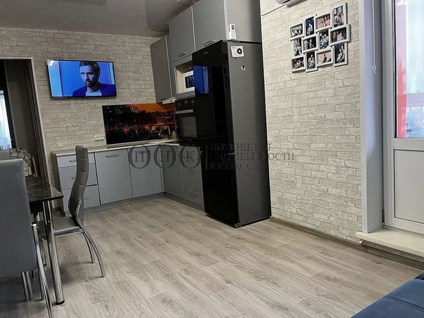 
   Продам 2-комнатную, 57.5 м², Шахтеров (Гравелит) тер, 88

. Фото 5.