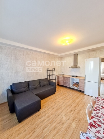 
   Продам 3-комнатную, 53.1 м², Шахтеров (Гравелит) тер, 82

. Фото 1.