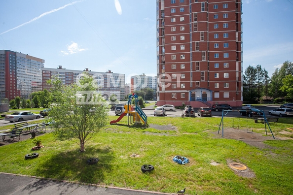 
   Продам 3-комнатную, 73 м², Шахтеров (Гравелит) тер, 119

. Фото 7.