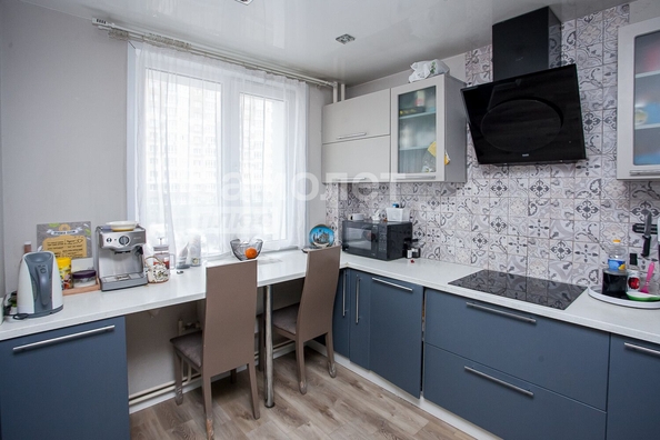 
   Продам 3-комнатную, 79.8 м², Космическая (Космический) тер, 24

. Фото 5.