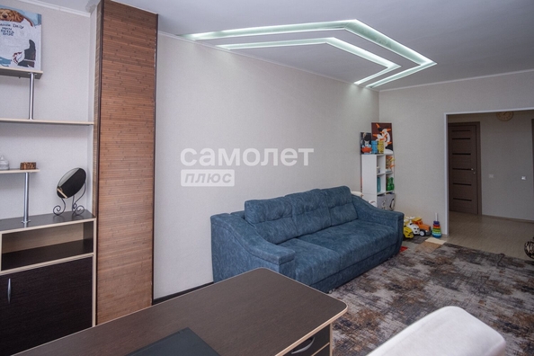 
   Продам 2-комнатную, 61.9 м², Шахтеров (Гравелит) тер, 58Б

. Фото 1.