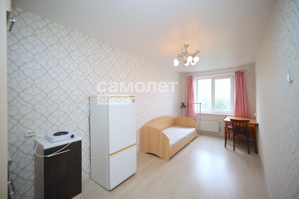 
   Продам студию, 17.9 м², Строителей б-р, 20

. Фото 7.