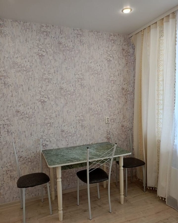 
   Продам 2-комнатную, 64 м², Западный проезд, 10/1

. Фото 2.