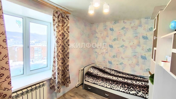 
   Продам 4-комнатную, 61.8 м², Гагарина ул, 18

. Фото 1.