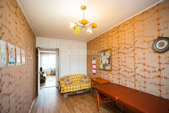 
   Продам 3-комнатную, 60 м², Дружбы  пр-кт, 65

. Фото 2.