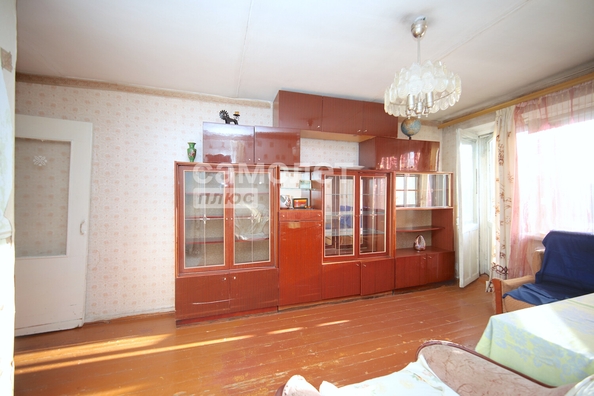 
   Продам 3-комнатную, 52 м², Инициативная ул, 28А

. Фото 1.