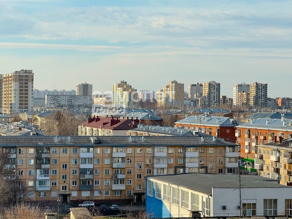 
   Продам 3-комнатную, 57.9 м², Красная ул, 10Б

. Фото 16.