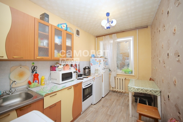 
   Продам 2-комнатную, 43.3 м², Строителей б-р, 42

. Фото 10.