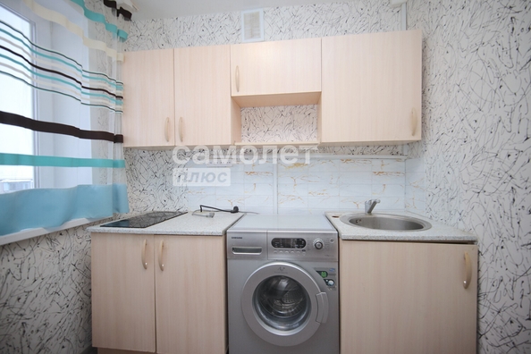 
   Продам 1-комнатную, 30.1 м², Красная горка мкр, 24

. Фото 3.