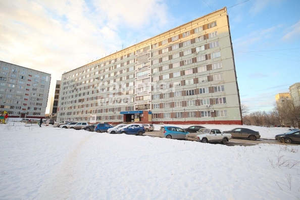 
   Продам 1-комнатную, 22.3 м², Строителей б-р, 56/2

. Фото 15.