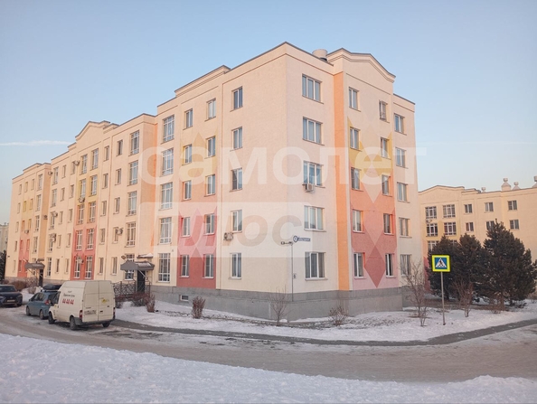 
   Продам 1-комнатную, 43.4 м², Кедровый б-р, 1

. Фото 4.