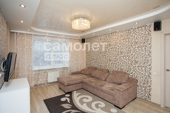 
   Продам 1-комнатную, 46.1 м², Тухачевского ул, 38/2

. Фото 1.