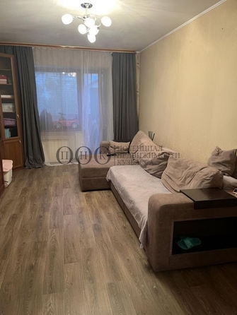 
   Продам 3-комнатную, 60 м², Веры Волошиной ул, 16

. Фото 2.