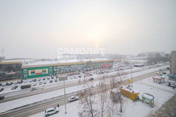 
  Продается 3-комн. квартира, 64 м², Шахтеров пр-кт, д. 85
. Фото 31.