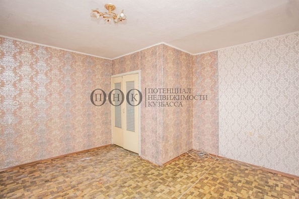 
   Продам 1-комнатную, 28.9 м², Инициативная ул, 103а

. Фото 4.