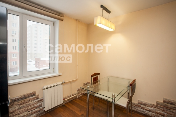 
   Продам 3-комнатную, 82.4 м², Свободы ул, 35

. Фото 8.