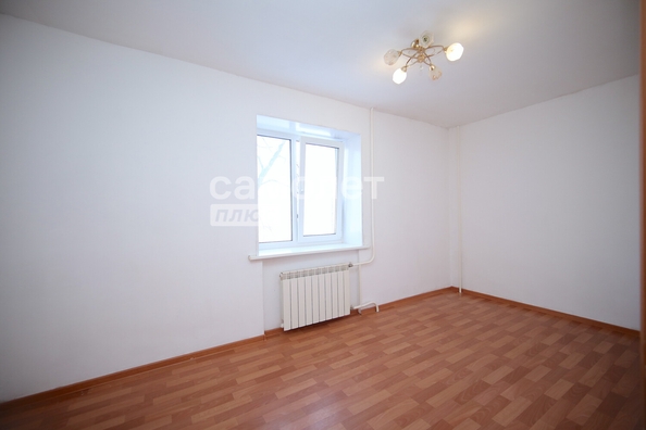 
   Продам 2-комнатную, 39.5 м², Юрия Смирнова ул, 18

. Фото 4.