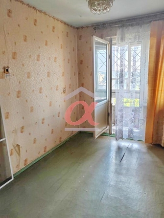 
   Продам 2-комнатную, 54 м², Строителей б-р, 40

. Фото 4.