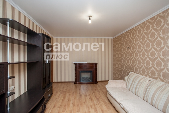 
  Продается 3-комн. квартира, 80.4 м², Красная ул, д. 5
. Фото 2.
