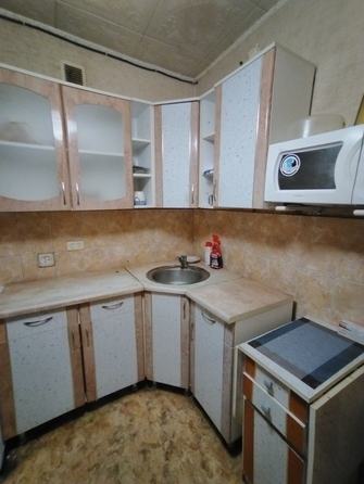 
   Продам 1-комнатную, 31.6 м², Сергея Тюленина ул, 2

. Фото 4.