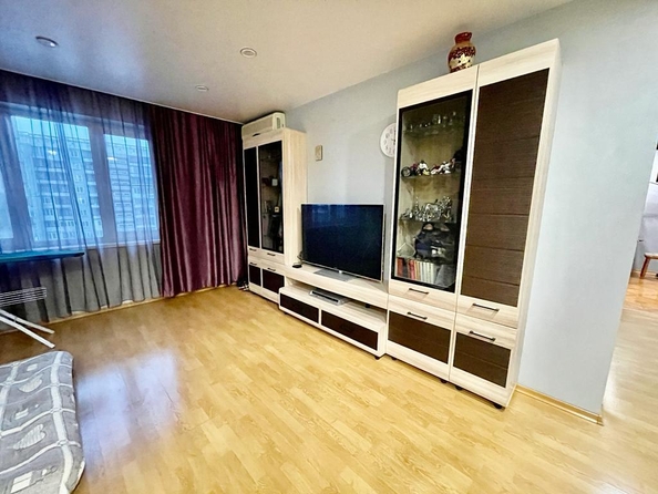 
   Продам 3-комнатную, 75 м², Тольятти  ул, 58

. Фото 4.