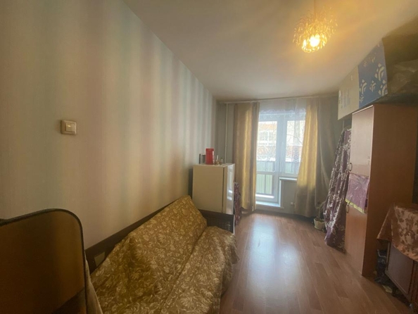 
   Продам 1-комнатную, 32 м², Горьковская  ул, 1

. Фото 3.