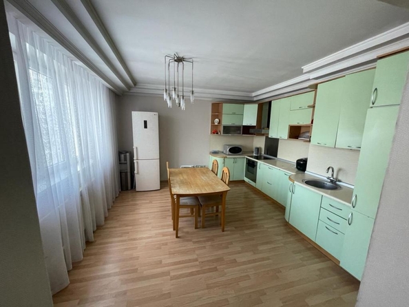 
   Продам 4-комнатную, 132 м², Кузнецкстроевский  пр-кт, 34а

. Фото 1.