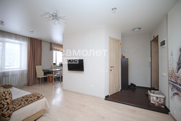
  Продается 3-комн. квартира, 55.1 м², Шахтеров пр-кт, д. 53
. Фото 2.