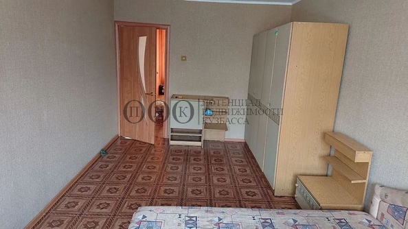 
   Продам 2-комнатную, 48 м², Ворошилова ул, 1б

. Фото 3.