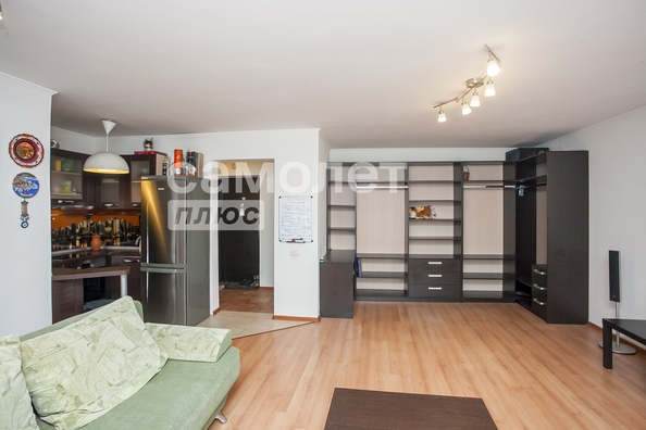 
  Продается 2-комн. квартира, 55 м², Юрия Двужильного ул, д. 24/2
. Фото 3.