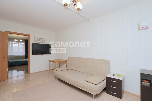 
  Продается 2-комн. квартира, 49.5 м², Строителей б-р, д. 42Б
. Фото 4.