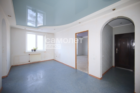 
  Продается 3-комн. квартира, 68.3 м², Молодежный пр-кт, д. 9/1
. Фото 9.