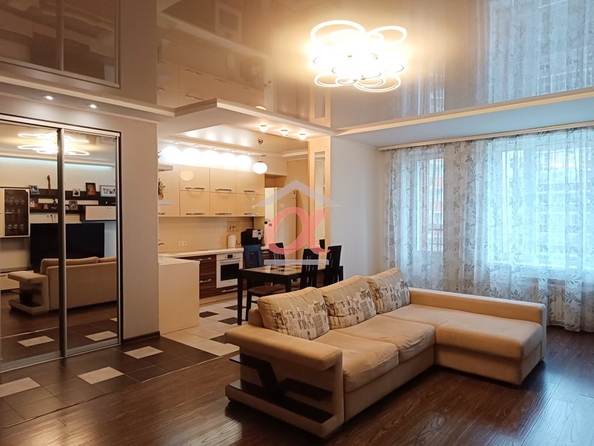 
   Продам 3-комнатную, 81 м², Гагарина ул, 52

. Фото 4.