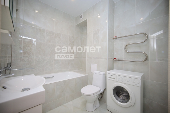 
   Продам 3-комнатную, 65.2 м², Кедровый б-р, 4

. Фото 14.