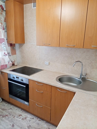 
  Сдам в аренду 1-комнатную квартиру, 52.3 м², Ленинск-Кузнецкий

. Фото 1.
