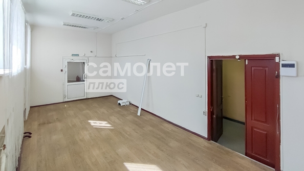 
  Продается торговая площадь, 450 м², Сибиряков-Гвардейцев ул, д. 16
. Фото 8.