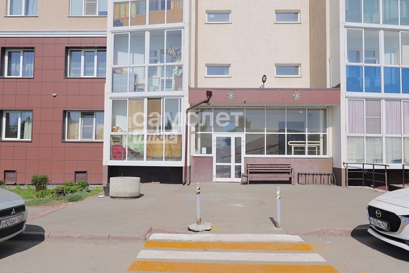 
  Продается 2-комн. квартира, 58.2 м², Строителей б-р, д. 57/1
. Фото 21.