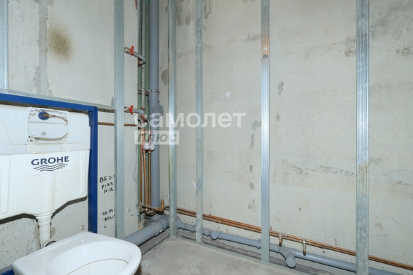 
  Продается 2-комн. квартира, 59.9 м², Строителей б-р, д. 57/1
. Фото 18.