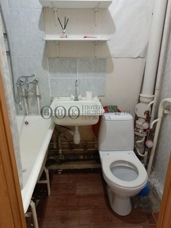 
  Продается 1-комн. квартира, 16.6 м², Строителей б-р, д. 46
. Фото 6.