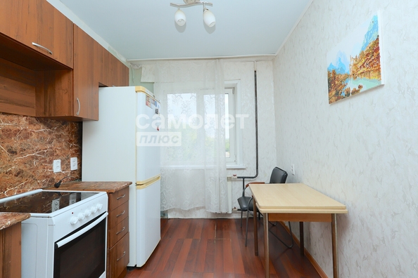 
  Продается 4-комн. квартира, 60.5 м², Строителей б-р, д. 33
. Фото 19.