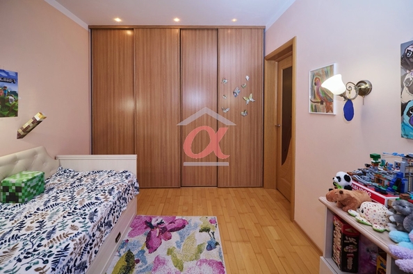 
  Продается 4-комн. квартира, 75.6 м², Московский пр-кт, д. 35
. Фото 5.