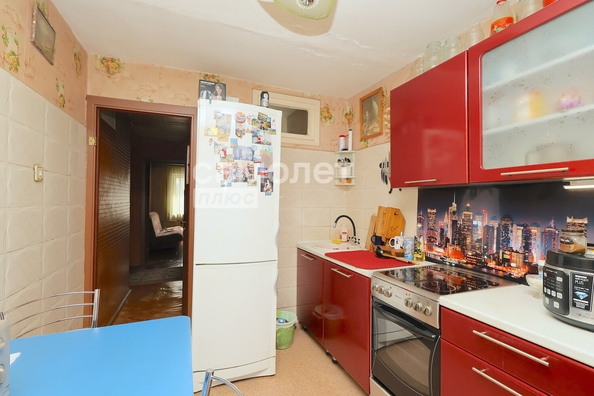 
  Продается 3-комн. квартира, 61.3 м², Веры Волошиной ул, д. 28
. Фото 2.