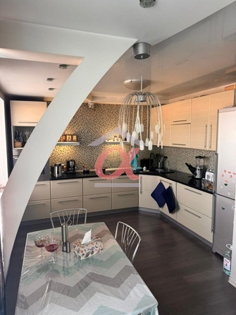 
  Продается 4-комн. квартира, 102 м², Свободы ул, д. 31
. Фото 10.