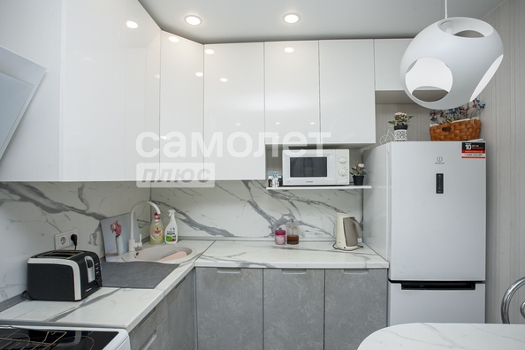 
  Продается 2-комн. квартира, 53.8 м², Строителей б-р, д. 28
. Фото 6.