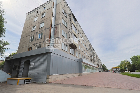 
  Продается 4-комн. квартира, 60.5 м², Строителей б-р, д. 33
. Фото 33.