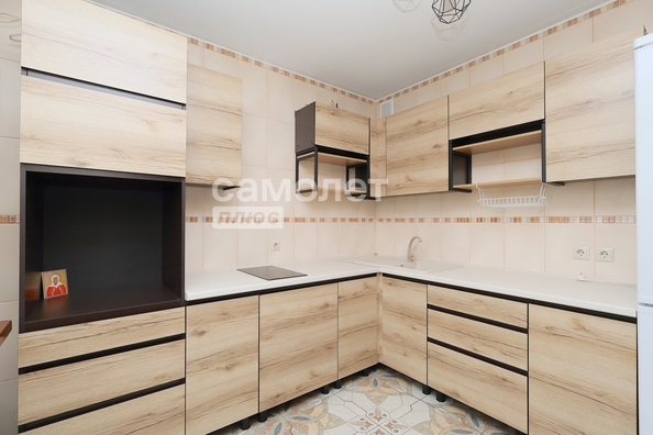 
  Продается 3-комн. квартира, 58.9 м², Молодежный пр-кт, д. 9В
. Фото 2.