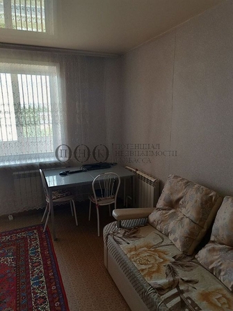 
  Продается 1-комн. квартира, 38 м², Институтская ул, д. 13
. Фото 3.